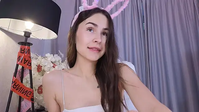 Snapshot of LionKierra chatting on 11/01/25, 04:14 LionKierra online show from 11/01/25, 04:14