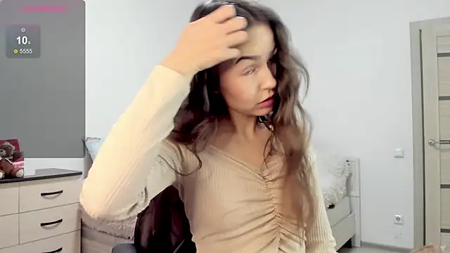 Snapshot of LionKierra chatting on 11/07/25, 04:12 LionKierra online show from 11/07/25, 04:12