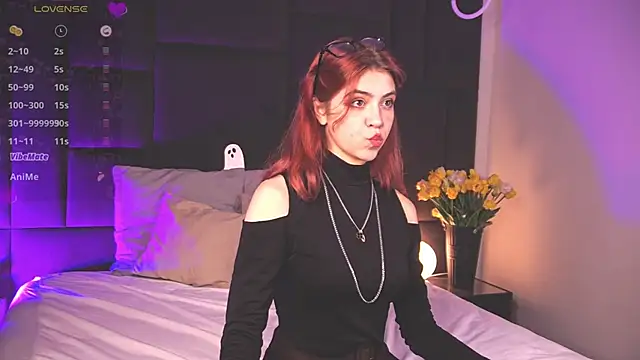 Snapshot of SabrinaCutie chatting on 10/26/25, 02:23 SabrinaCutie online show from 10/26/25, 02:23