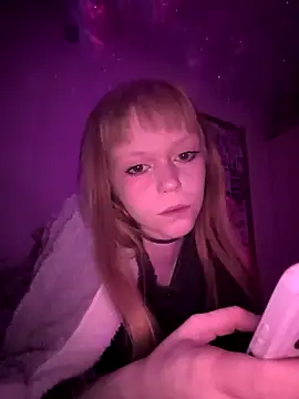 Snapshot of OpheliaMills chatting on 10/11/25, 10:30 OpheliaMills online show from 10/11/25, 10:30