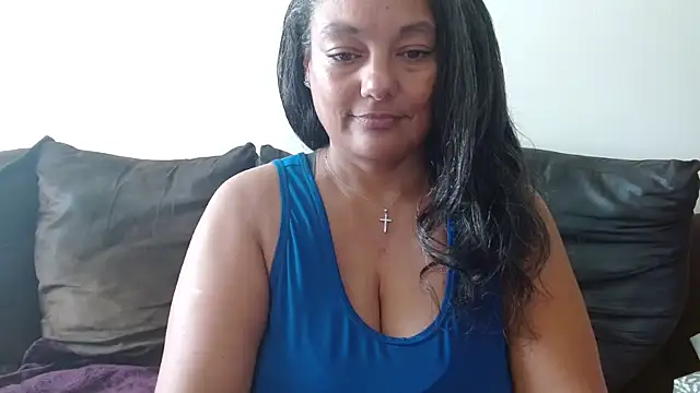 Snapshot of SexyThickStasia69 chatting on 10/27/25, 05:06 SexyThickStasia69 online show from 10/27/25, 05:06