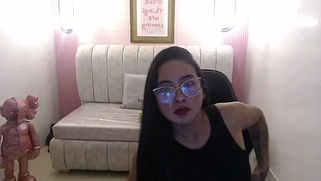Snapshot of danna_sweet_s chatting on 10/23/25, 08:51 danna sweet s online show from 10/23/25, 08:51