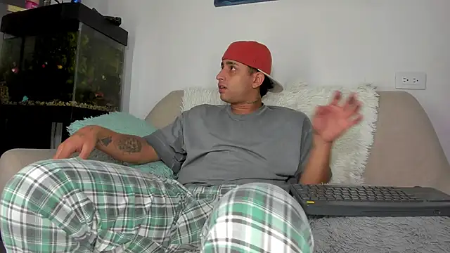 drako  milck online show from 10/23/25, 06:23