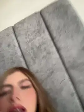 AlessiaLuxx online show from 07/06/26, 10:34