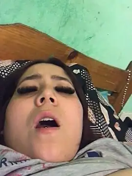 lulu20  online show from 10/12/25, 10:09