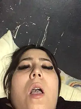 lulu20  online show from 11/04/25, 06:45