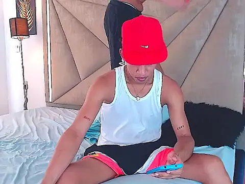 Owen valentin online show from 10/18/25, 07:25