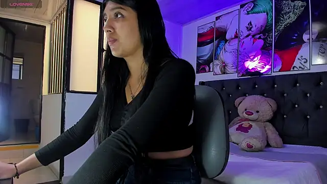 Briseida-White online show from 12/16/25, 02:00