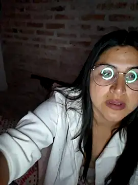 morenalatinaa online show from 12/22/25, 02:52