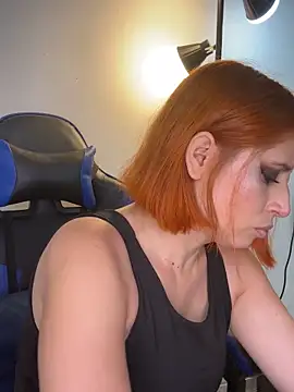 Adeline 1 online show from 11/01/25, 09:17