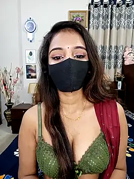 Snapshot of Sexy-jara2 chatting on 10/24/25, 06:37 Sexy-jara2 online show from 10/24/25, 06:37