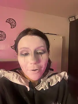 HollyPeach online show from 06/25/26, 07:40
