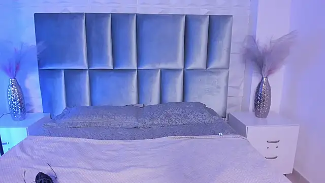 HollyPeach online show from 07/17/26, 03:24