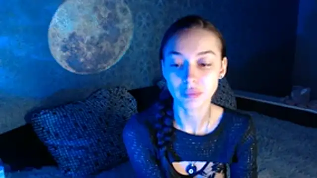 Daphne Darkthorn online show from 11/13/25, 07:24