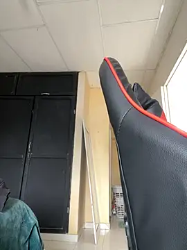 Im Camii online show from 11/20/25, 05:34