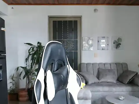 moon1 95 online show from 10/20/25, 06:41