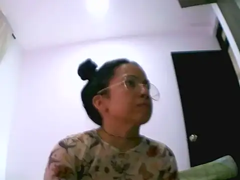 chiarafus0 online show from 11/01/25, 05:59