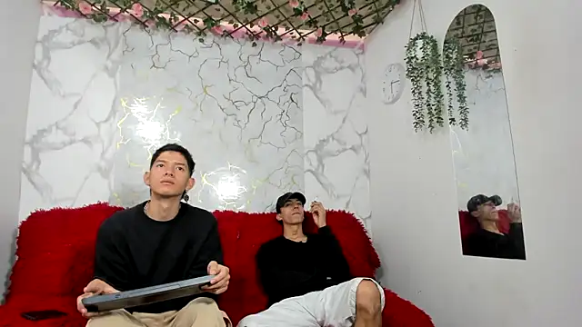 heyy noah11 online show from 06/06/26, 01:16