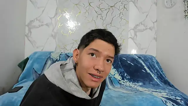 heyy noah11 online show from 06/08/26, 01:22
