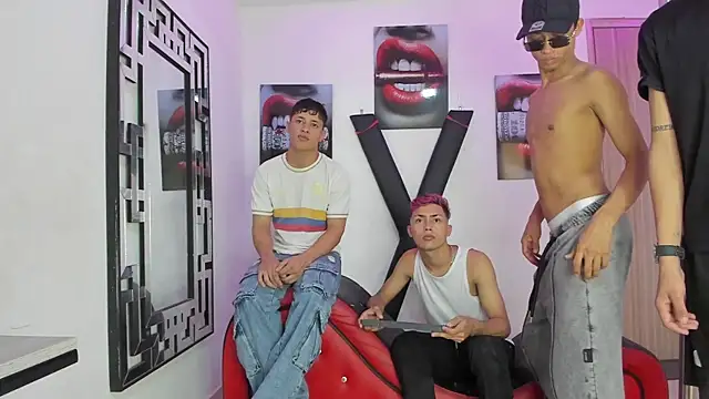 Snapshot of EMPIRE_BOYS1 chatting on 11/14/25, 07:12 EMPIRE BOYS1 online show from 11/14/25, 07:12