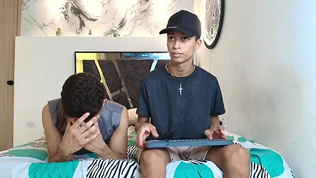 Snapshot of EMPIRE_BOYS1 chatting on 11/26/25, 07:15 EMPIRE BOYS1 online show from 11/26/25, 07:15