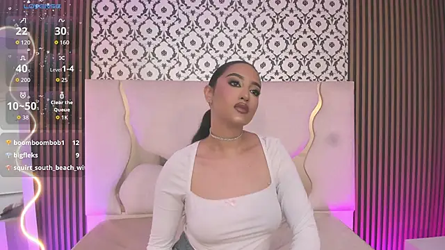 BEELLA TAY1 online show from 11/18/25, 08:08