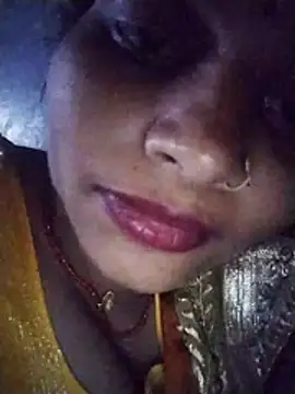 Snapshot of kiara-simmi chatting on 12/03/25, 04:05 kiara-simmi online show from 12/03/25, 04:05