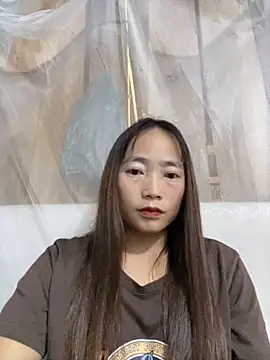 Maymay   online show from 10/31/25, 05:08