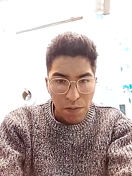 Snapshot of Rizz_Latino chatting on 10/20/25, 03:23 Rizz Latino online show from 10/20/25, 03:23