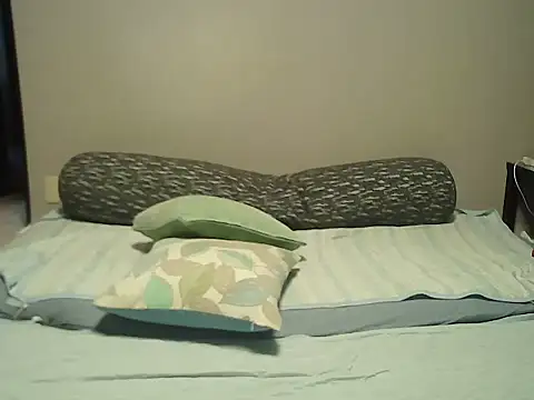 Snapshot of inranranko1919 chatting on 10/11/25, 12:04 inranranko1919 online show from 10/11/25, 12:04