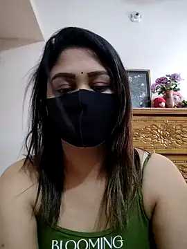 Snapshot of Tanha18 chatting on 10/15/25, 06:57 Tanha18 online show from 10/15/25, 06:57