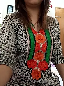 Tanha18 online show from 05/19/26, 01:00