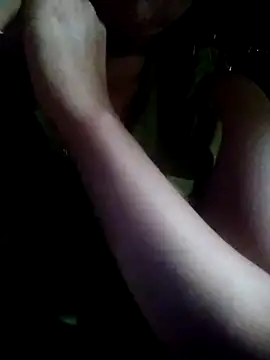 Snapshot of Yanmey chatting on 10/16/25, 09:10 Yanmey online show from 10/16/25, 09:10