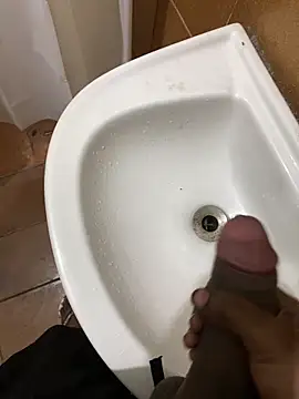 Snapshot of Gomes177 chatting on 10/23/25, 03:44 Gomes177 online show from 10/23/25, 03:44