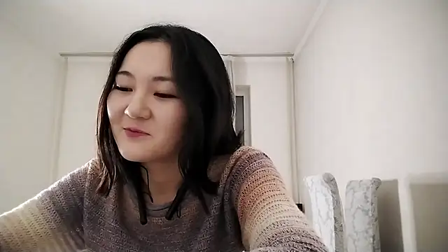 Lyndasilk online show from 11/13/25, 03:33