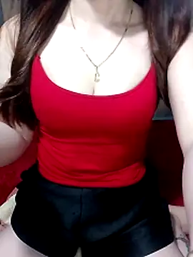 Snapshot of LeanaLy chatting on 04/09/26, 01:16 LeanaLy online show from 04/09/26, 01:16