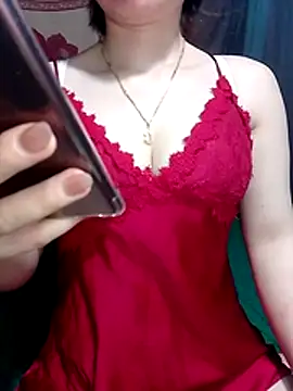 Snapshot of LeanaLy chatting on 04/17/26, 01:08 LeanaLy online show from 04/17/26, 01:08