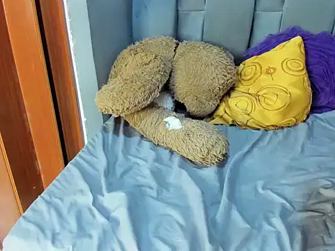 NalaAndSuri online show from 10/12/25, 04:28