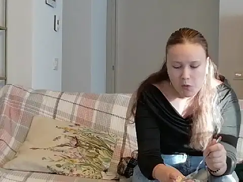 Snapshot of AnnaVyxen chatting on 10/30/25, 06:15 AnnaVyxen online show from 10/30/25, 06:15