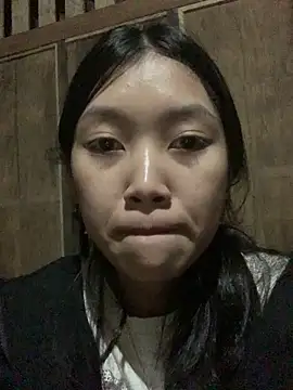 linh-lan1 online show from 11/02/25, 04:53