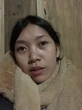 linh-lan1 online show from 11/27/25, 01:35