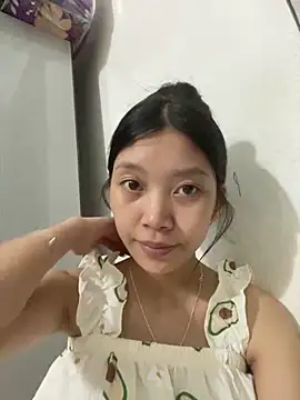 Snapshot of linh-lan1 chatting on 06/15/26, 03:03 linh-lan1 online show from 06/15/26, 03:03