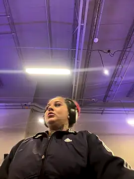 atennea diiossa online show from 11/20/25, 02:23