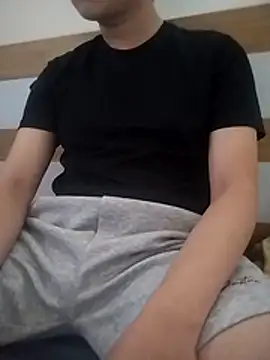 Snapshot of gande_003 chatting on 11/15/25, 06:33 gande 003 online show from 11/15/25, 06:33