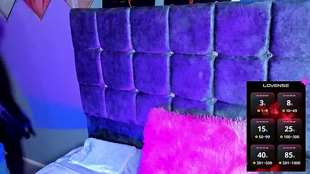 Snapshot of kalet-skinny chatting on 10/14/25, 12:17 kalet-skinny online show from 10/14/25, 12:17