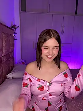 MIACUTEE  online show from 11/14/25, 09:13