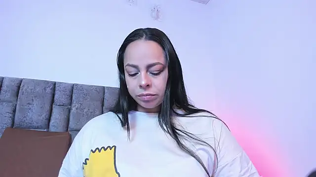 MILA QUINN online show from 10/22/25, 12:05