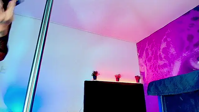 ANGEL EVIL S7 online show from 11/06/25, 12:28