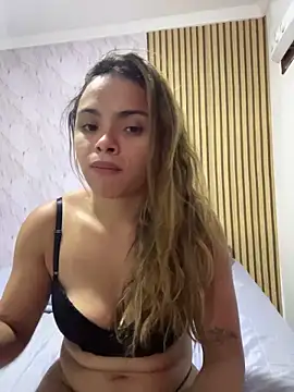 Snapshot of safadinhaquenteW chatting on 02/05/26, 03:00 safadinhaquenteW online show from 02/05/26, 03:00