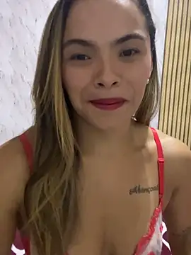 Snapshot of safadinhaquenteW chatting on 04/07/26, 04:13 safadinhaquenteW online show from 04/07/26, 04:13